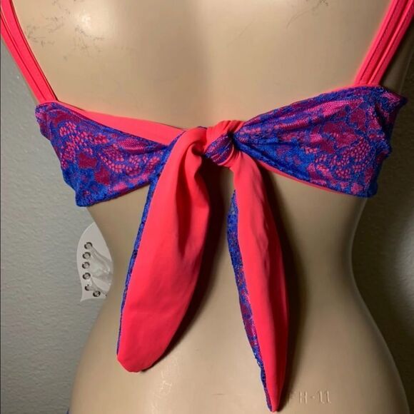 Beach Bunny Bikini Set - Picture 5 of 7